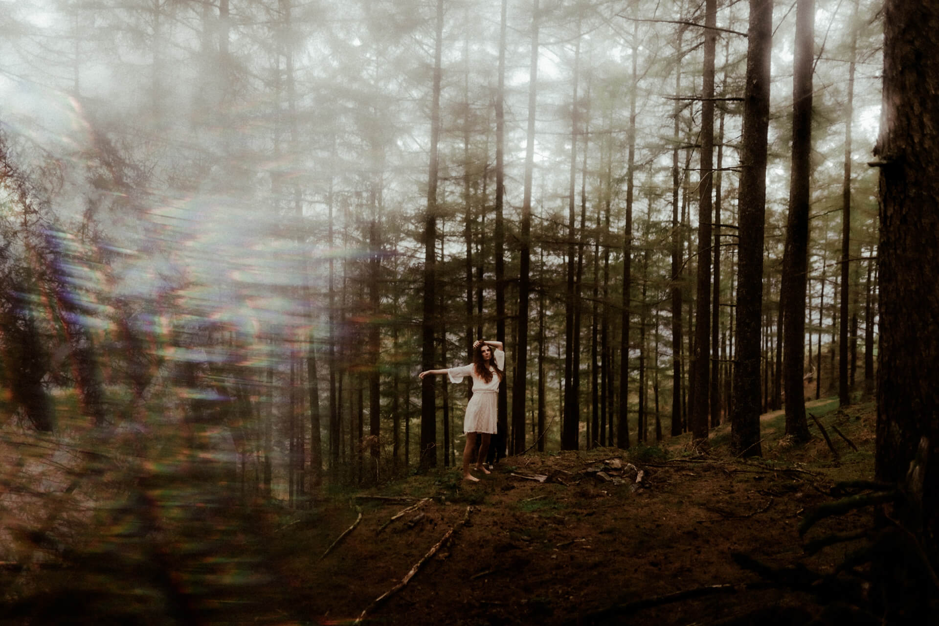 gaetane-glize-portrait-femme-sauvage-foret-1000