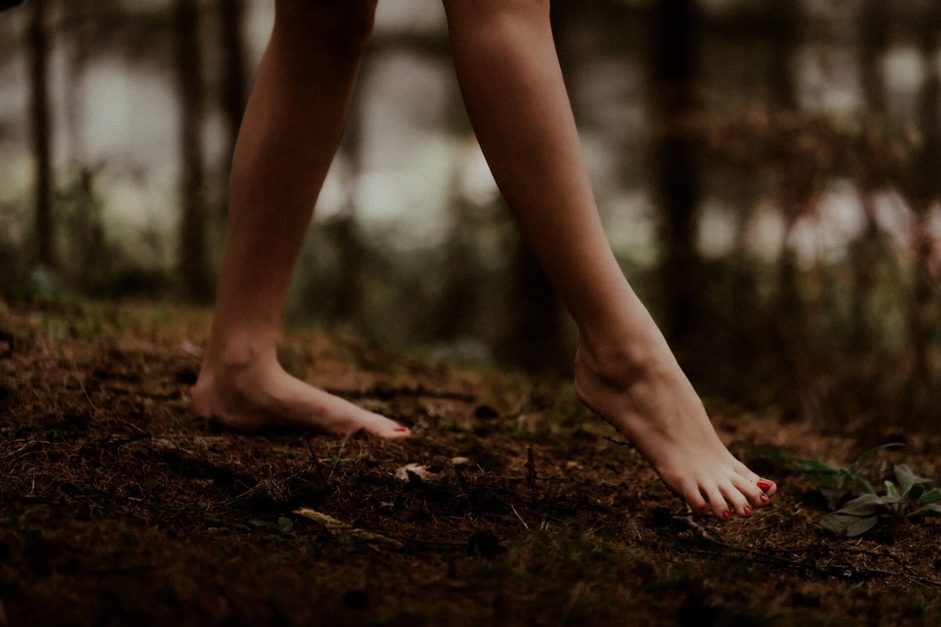 photographe-portrait-femme-sauvage-foret-1001